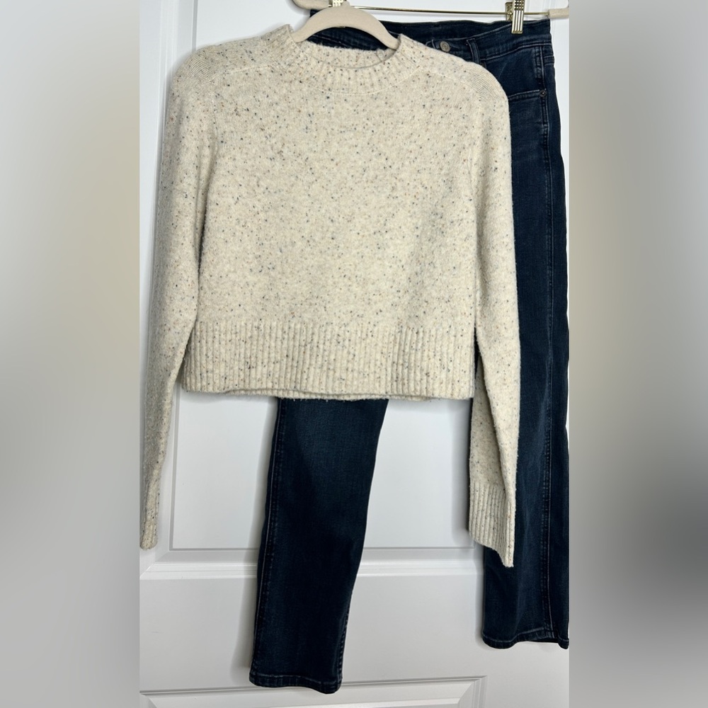 Women’s Cream Speckled Yarn Sweater